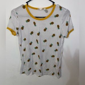Pineapple Shirt Size Medium